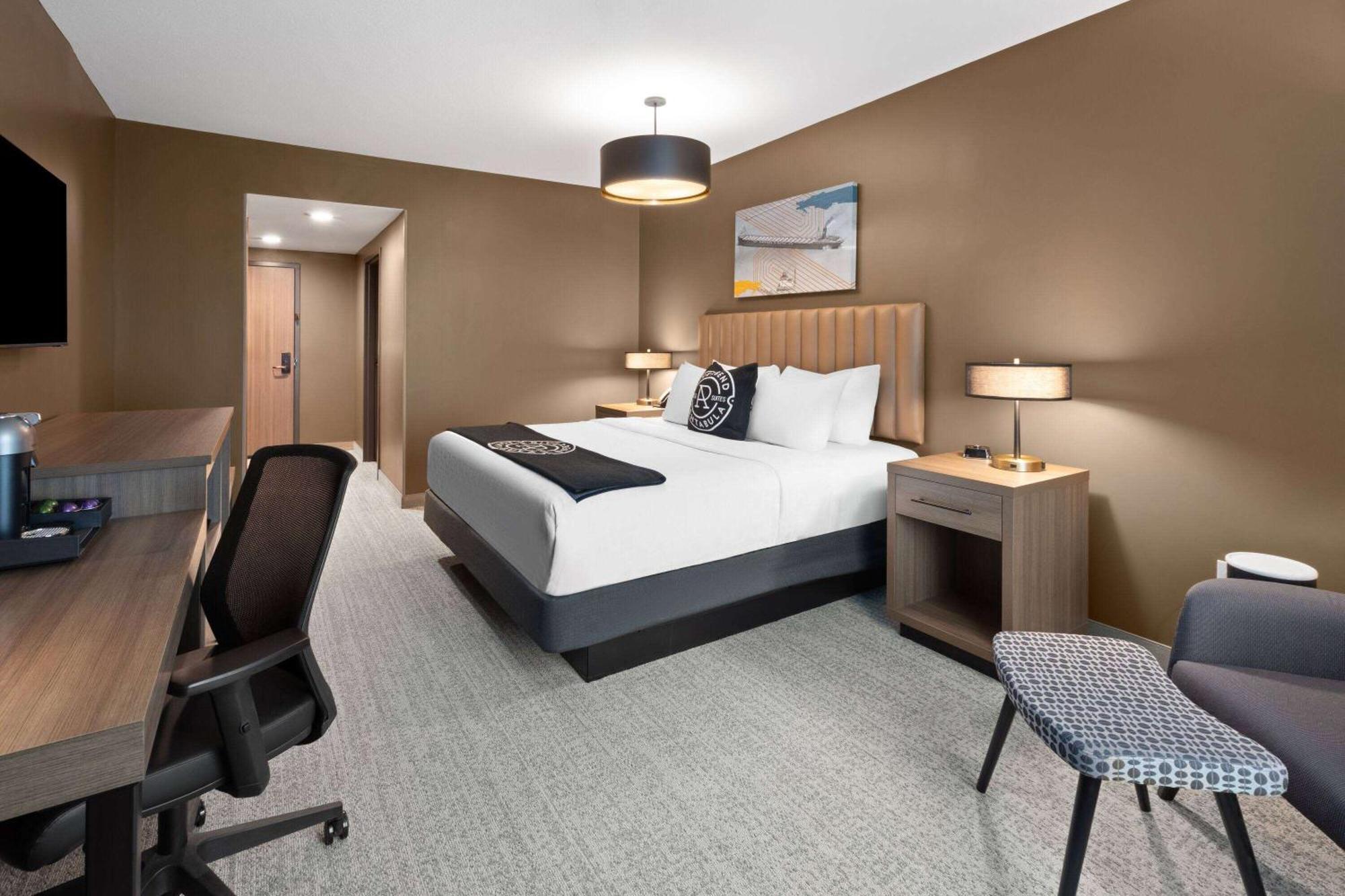 Riverbend Hotel And Suites, Trademark Collection By Wyndham Ashtabula Exterior photo
